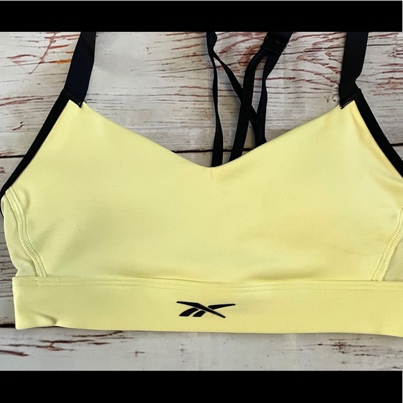 Reebok Other - Reebok Hero Med-Impact Strappy Sports Bra Size XS